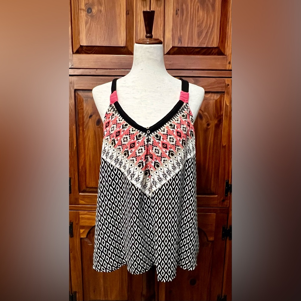 Xhilaration Black and White Asymmetrical Sleeveless Top